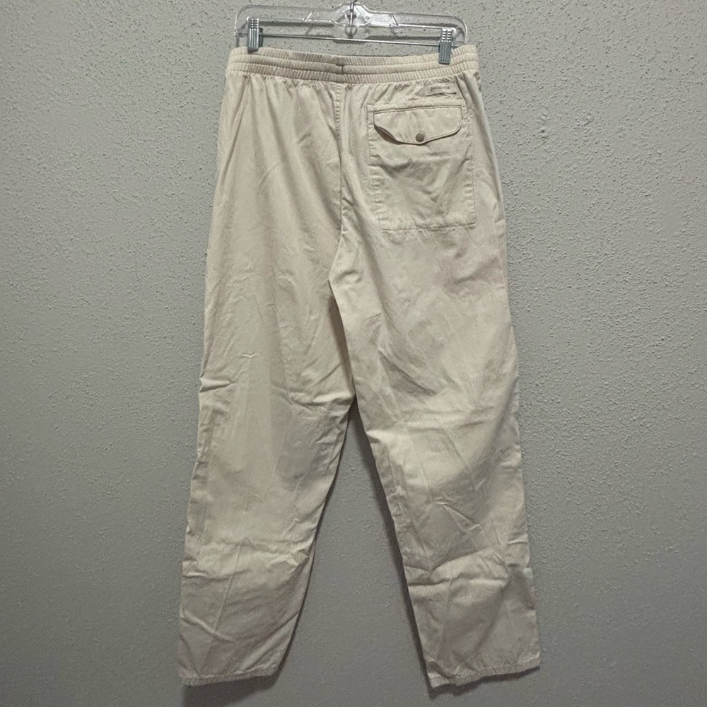 LIKE NEW Men’s Patagonia funhoggers pants medium cream color
